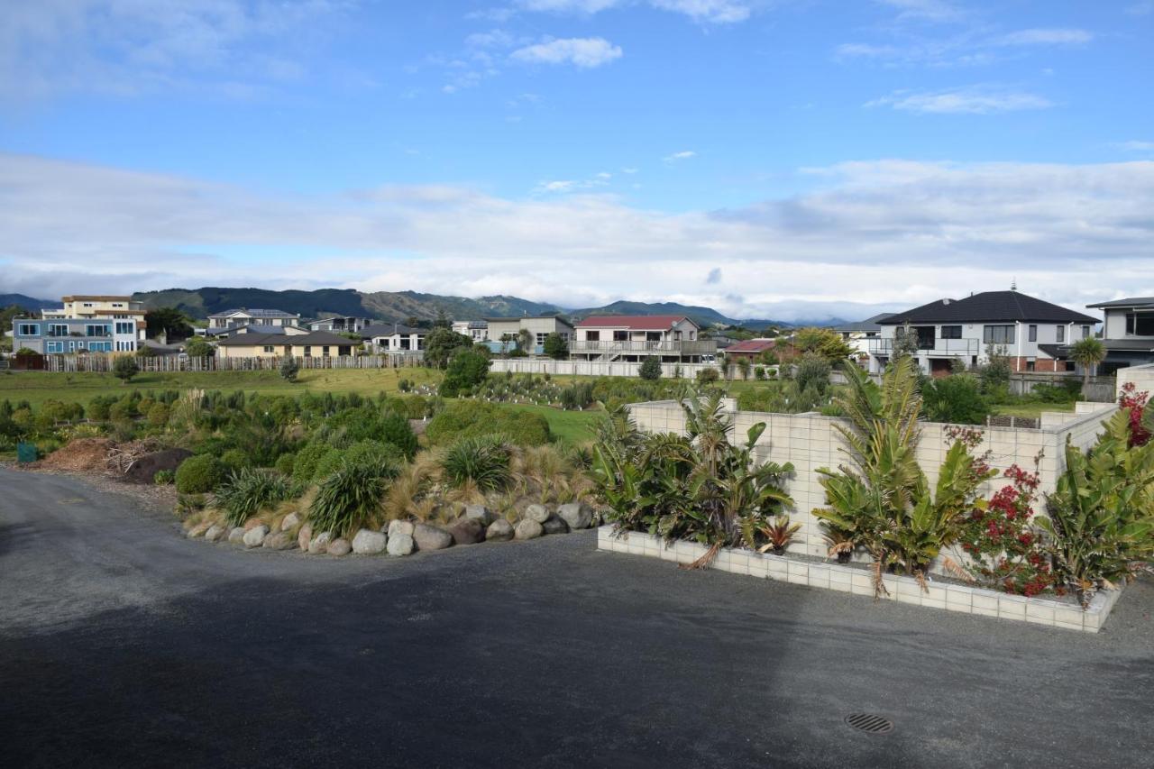 157 Field Way Luxury Lodge Waikanae Exterior foto