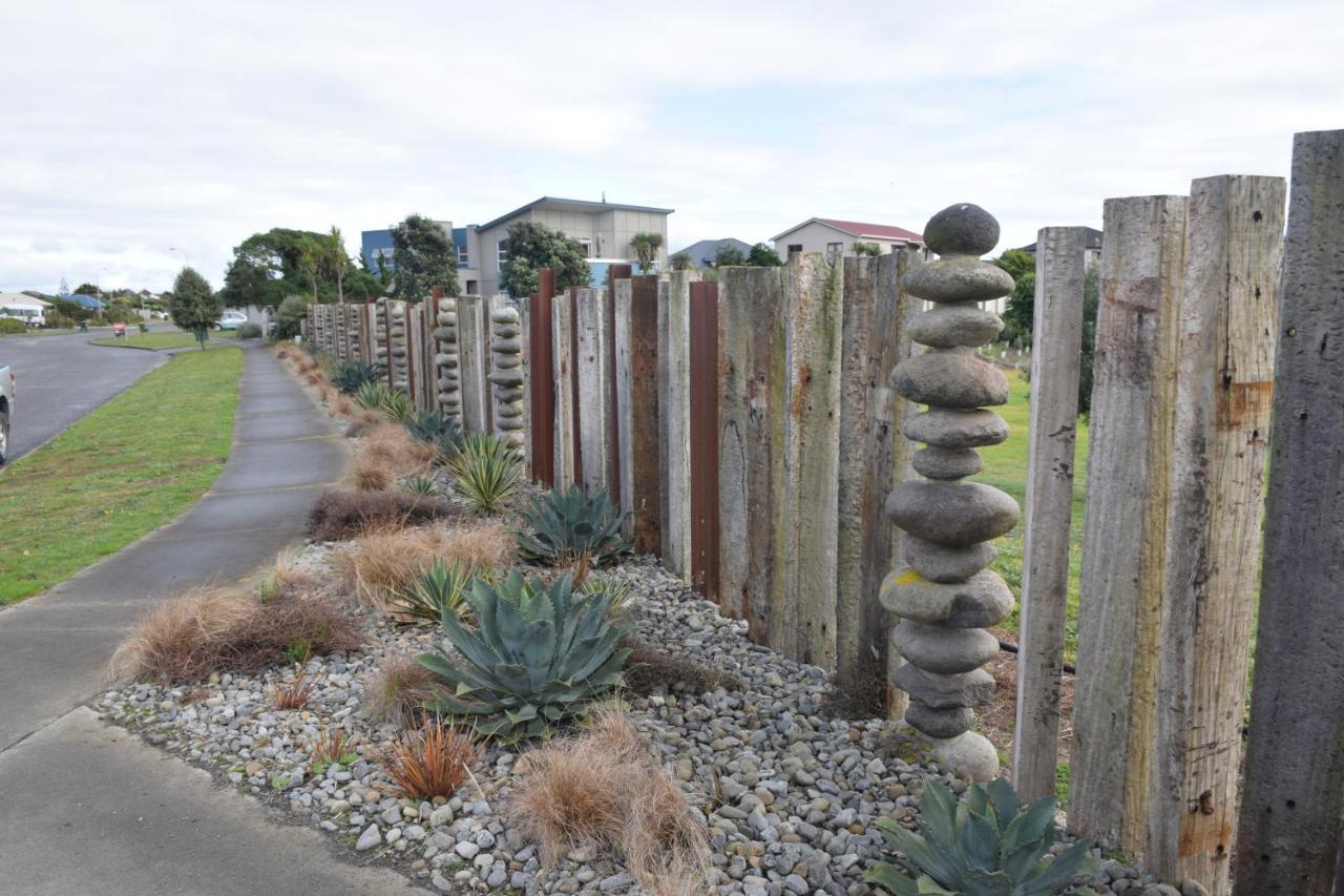 157 Field Way Luxury Lodge Waikanae Exterior foto