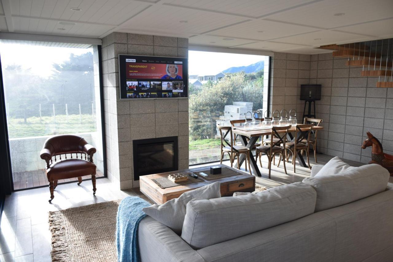 157 Field Way Luxury Lodge Waikanae Exterior foto