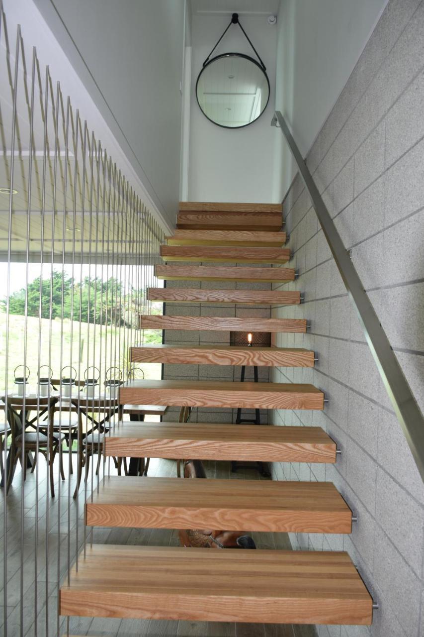 157 Field Way Luxury Lodge Waikanae Exterior foto