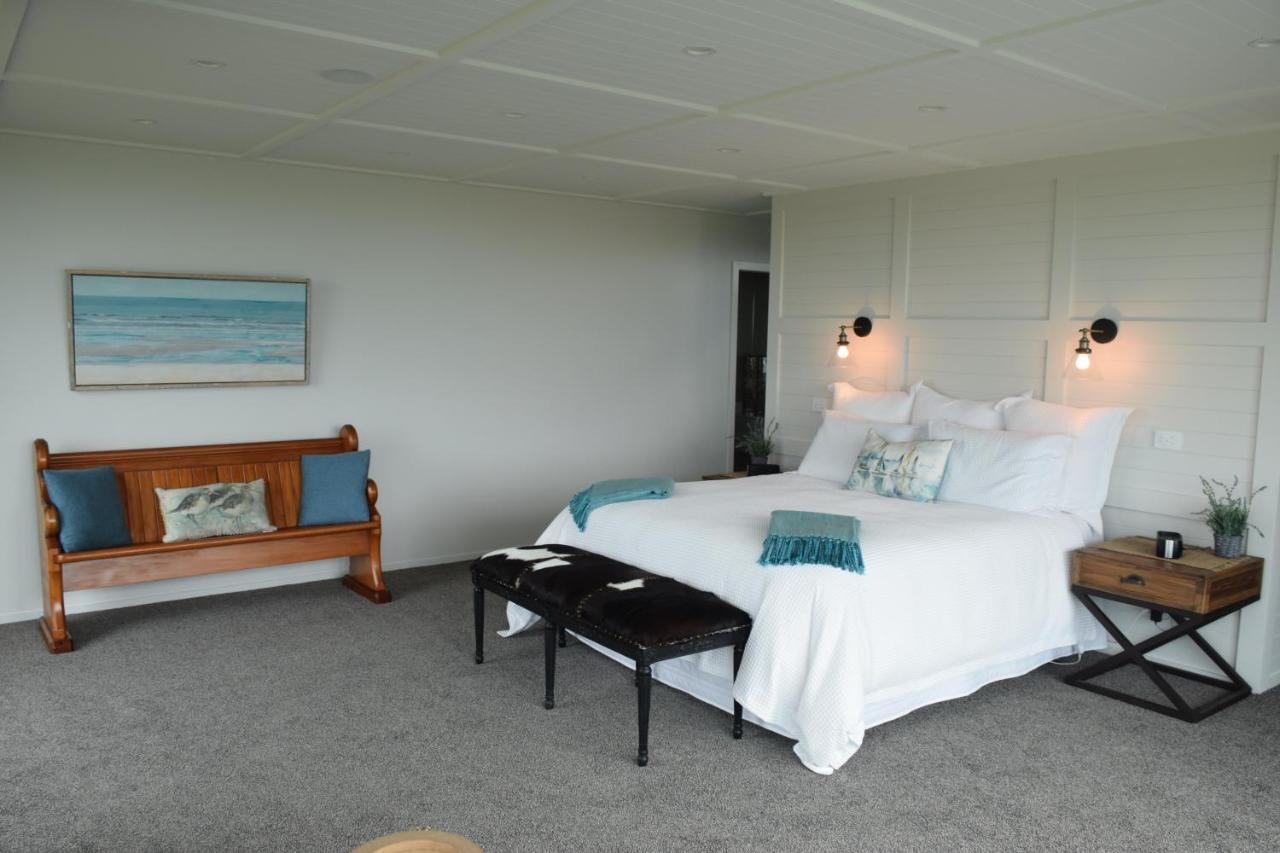 157 Field Way Luxury Lodge Waikanae Exterior foto