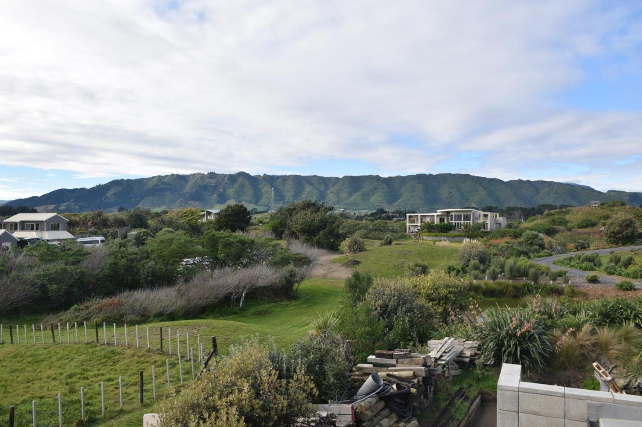 157 Field Way Luxury Lodge Waikanae Exterior foto