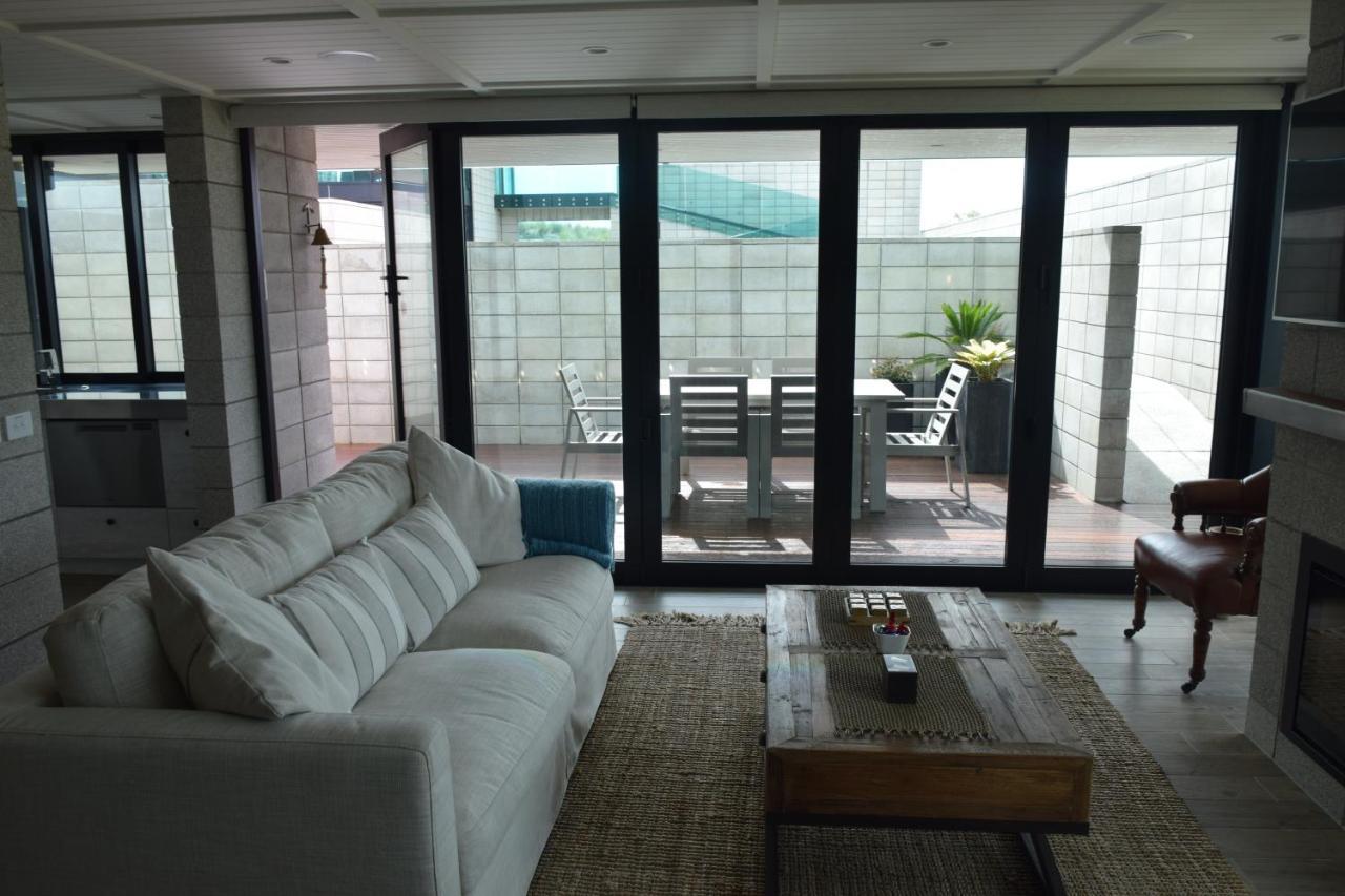 157 Field Way Luxury Lodge Waikanae Exterior foto